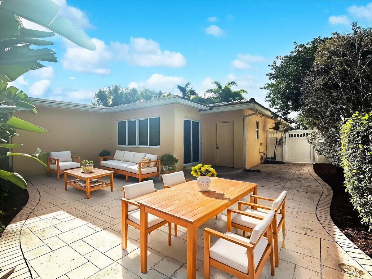 Photo 8 at 2936 NW 9th Terrace, Wilton Manors