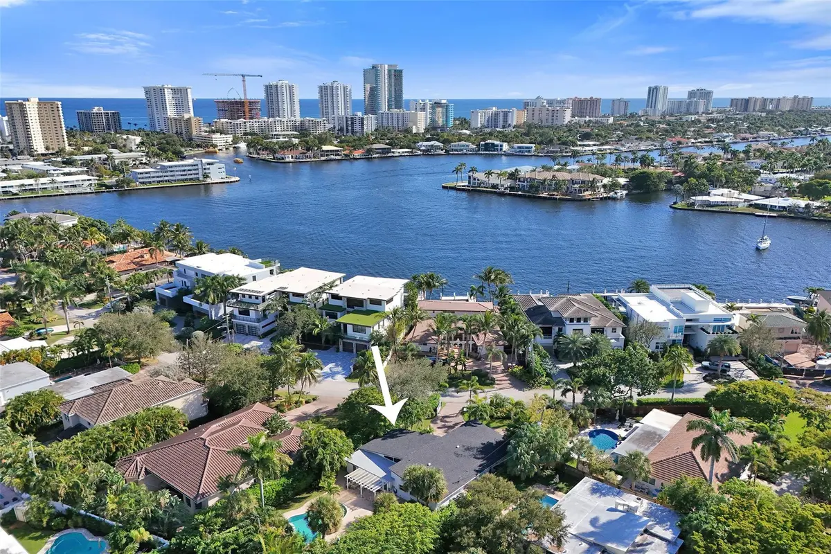 Photo 3 at 2525 SE 7th Drive, Pompano Beach