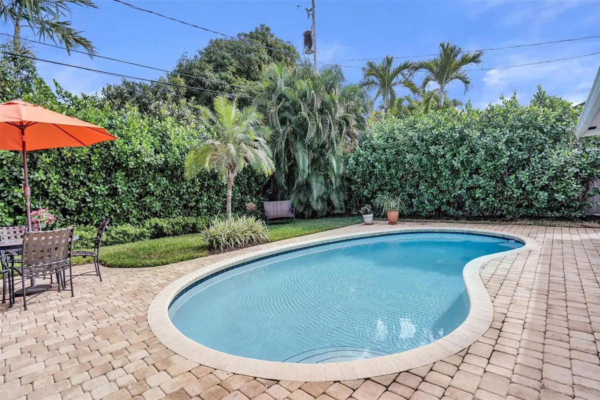Photo 2 at 4820 NE 27 Avenue, Fort Lauderdale