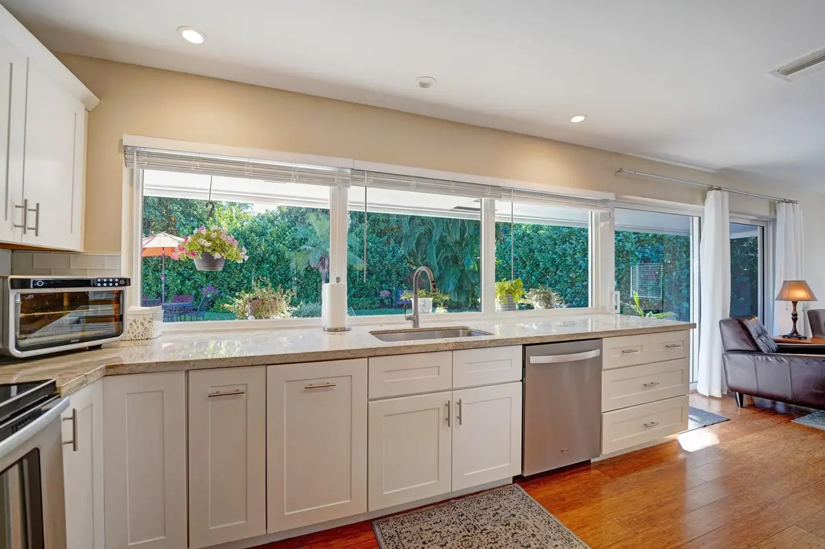 Photo 8 at 4820 NE 27 Avenue, Fort Lauderdale
