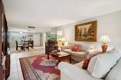 3900 Oaks Clubhouse Drive 409, Pompano Beach – leased