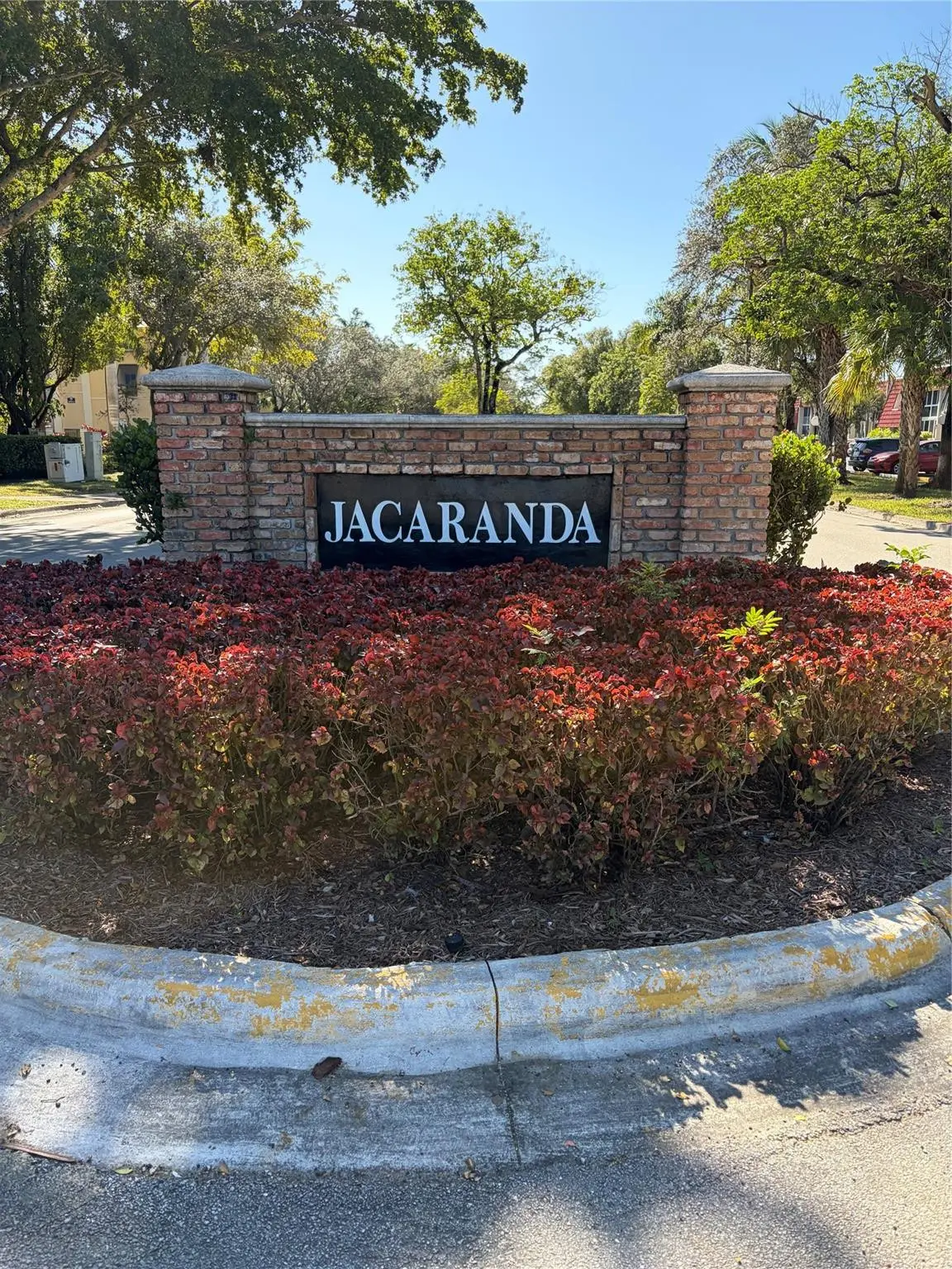 Corner Of Jacaranda CC Drive at 21 Jacaranda Drive 121, Plantation