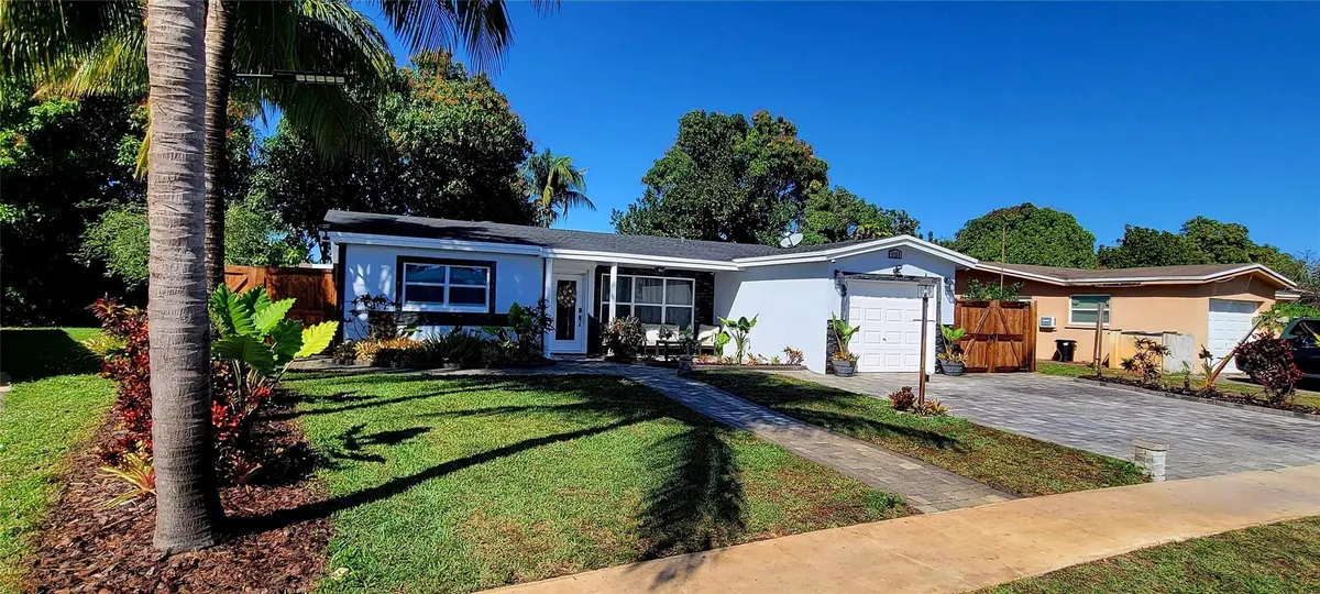 Photo 2 at 4153 NW 47th Terrace, Lauderdale Lakes