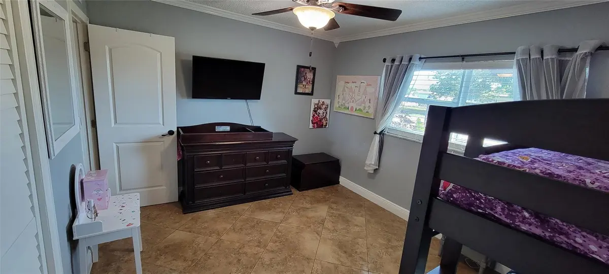 Photo 9 at 4153 NW 47th Terrace, Lauderdale Lakes
