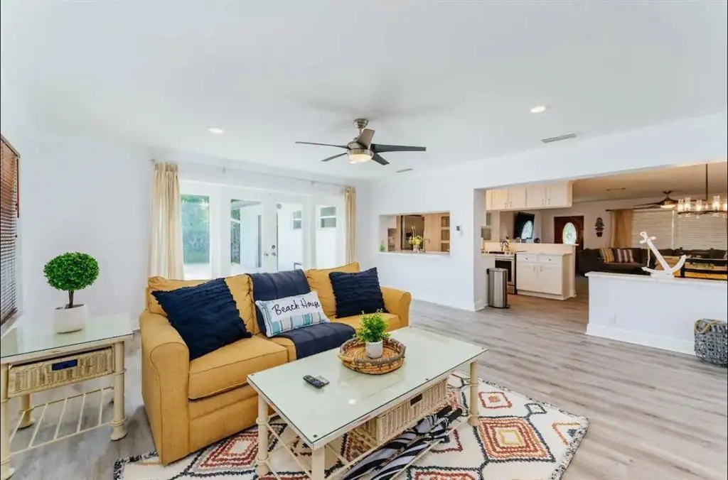 Photo 6 at 2521 NE 51st Street, Lighthouse Point