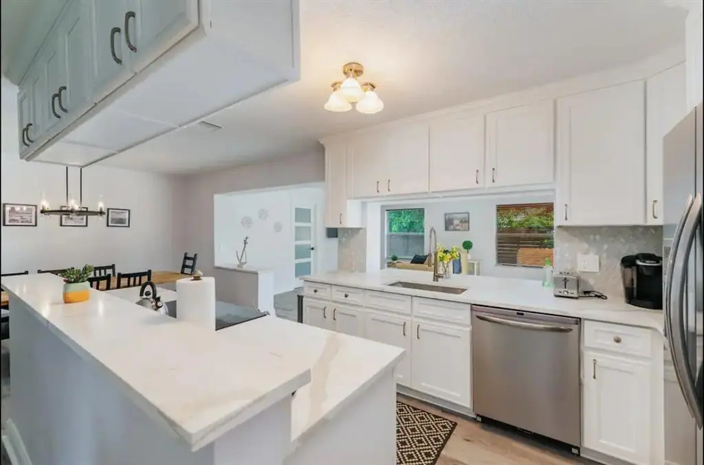 Photo 5 at 2521 NE 51st Street, Lighthouse Point