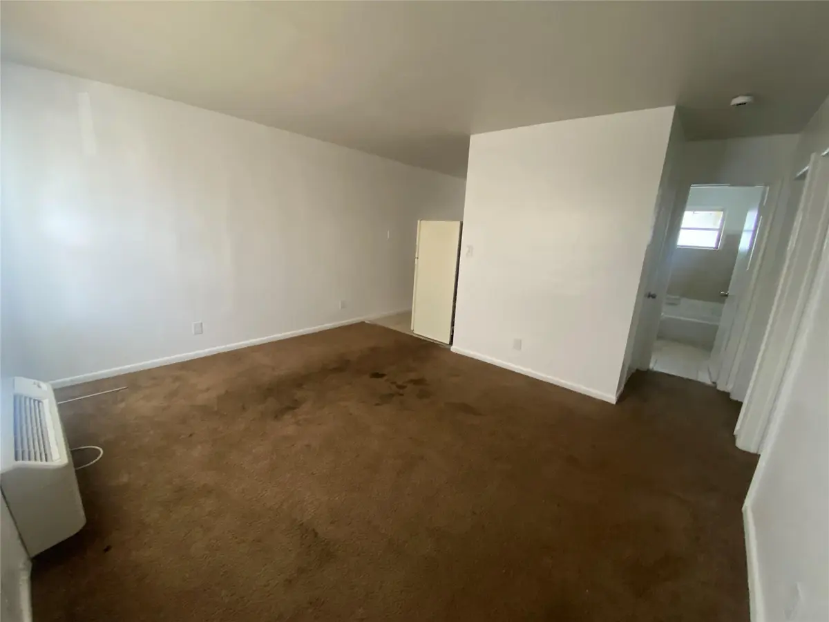 Photo 8 at 751 NW 5th Street, Fort Lauderdale