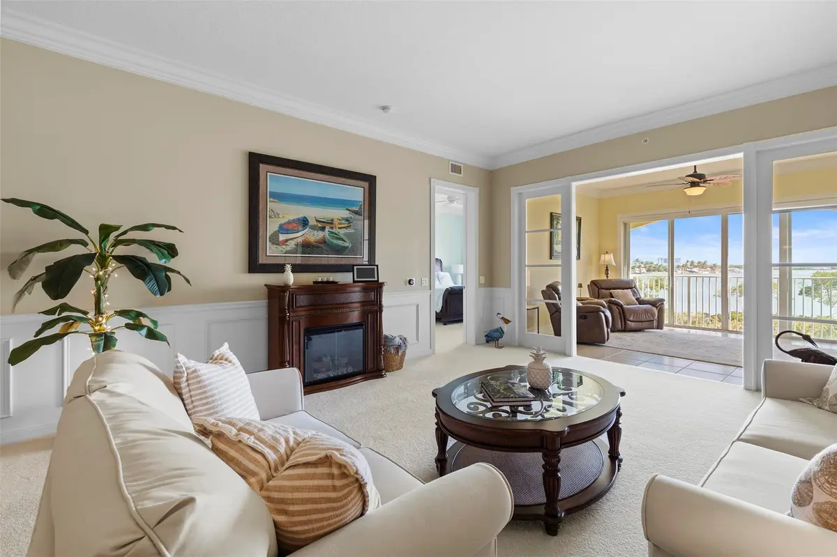 Photo 8 at 21 Harbour Isle Drive 203, Hutchinson Island