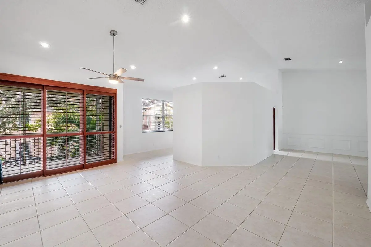 Photo 6 at 12342 NW 10th Drive D-9, Coral Springs