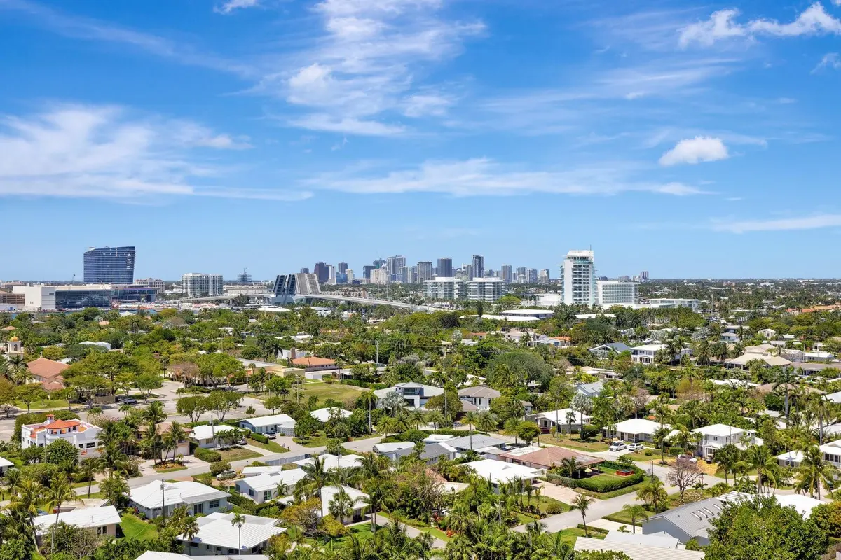 Photo 3 at 2100 S Ocean Drive 16f, Fort Lauderdale