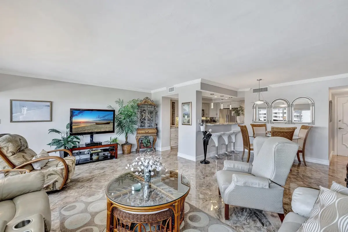 Photo 8 at 2100 S Ocean Drive 16f, Fort Lauderdale