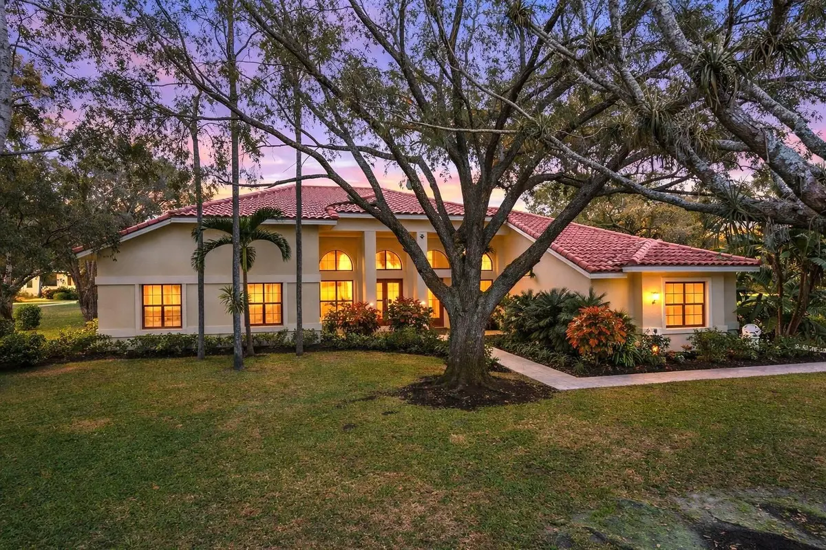 Photo 2 at 7720 W Upper Ridge Drive, Parkland