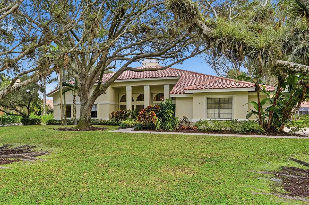 Front of home at 7720 W Upper Ridge Drive, Parkland