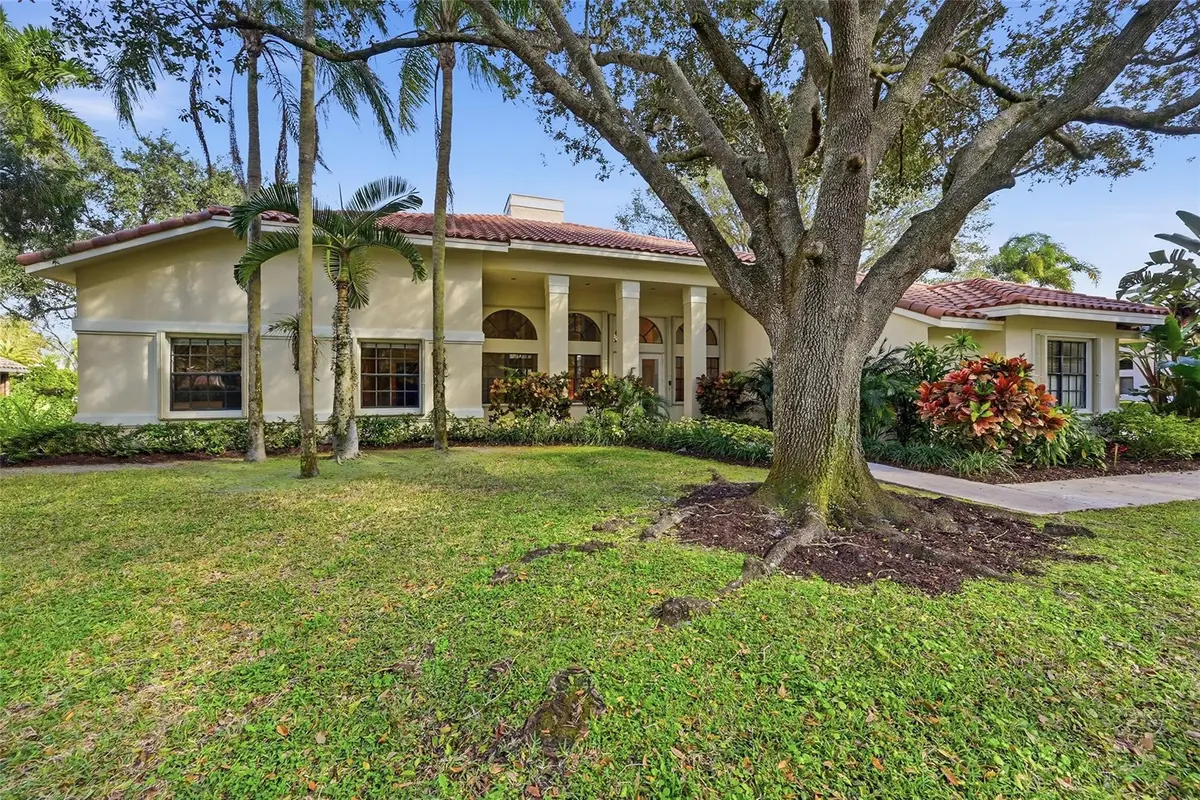Front of home at 7720 W Upper Ridge Drive, Parkland
