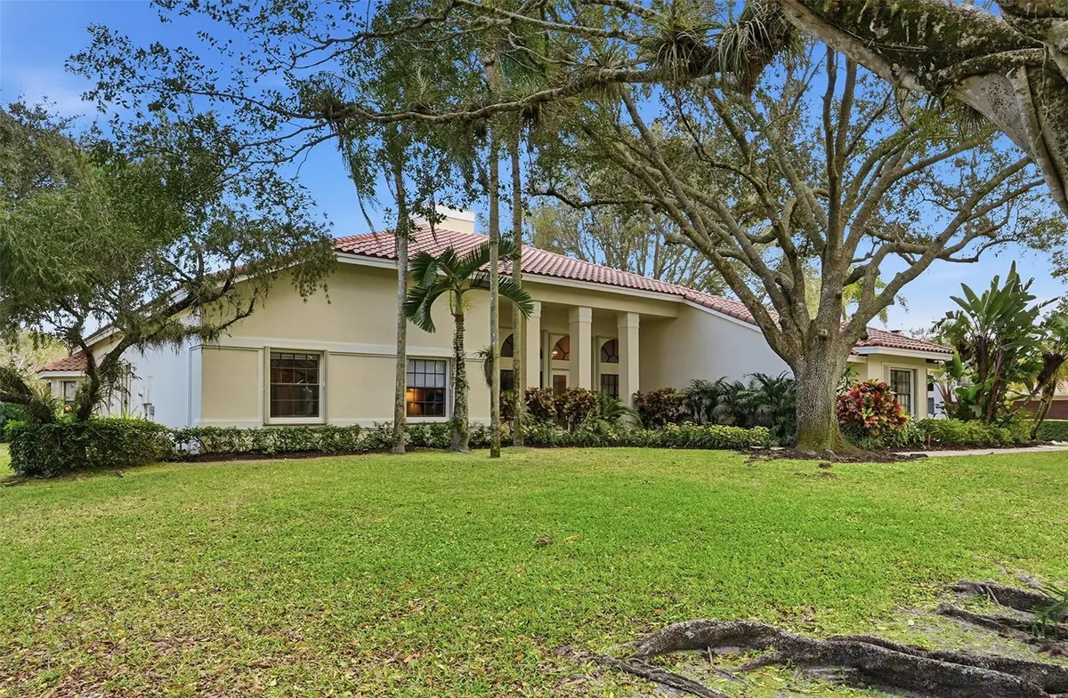 Front of home at 7720 W Upper Ridge Drive, Parkland