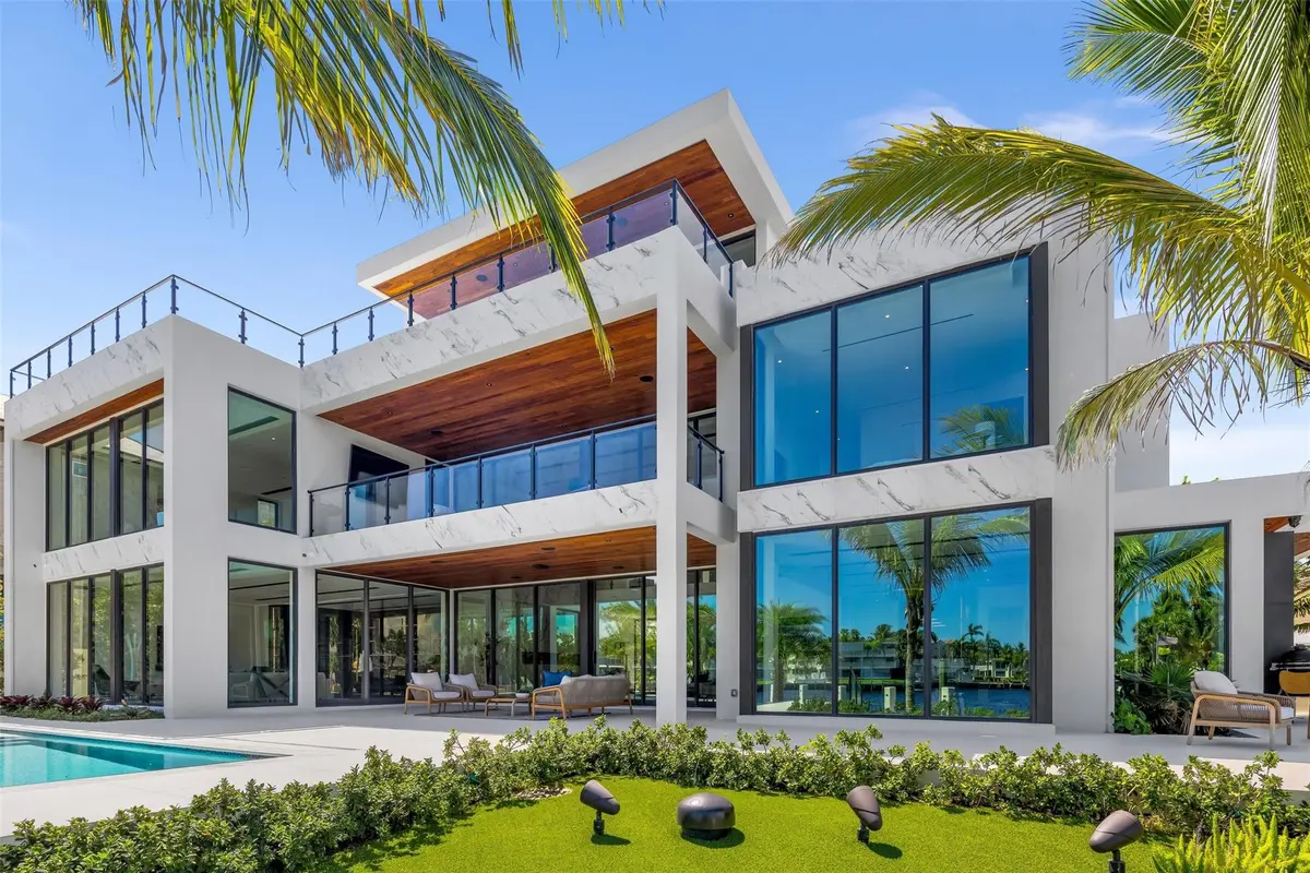 Photo 6 at 1555 SE 14th Court, Deerfield Beach