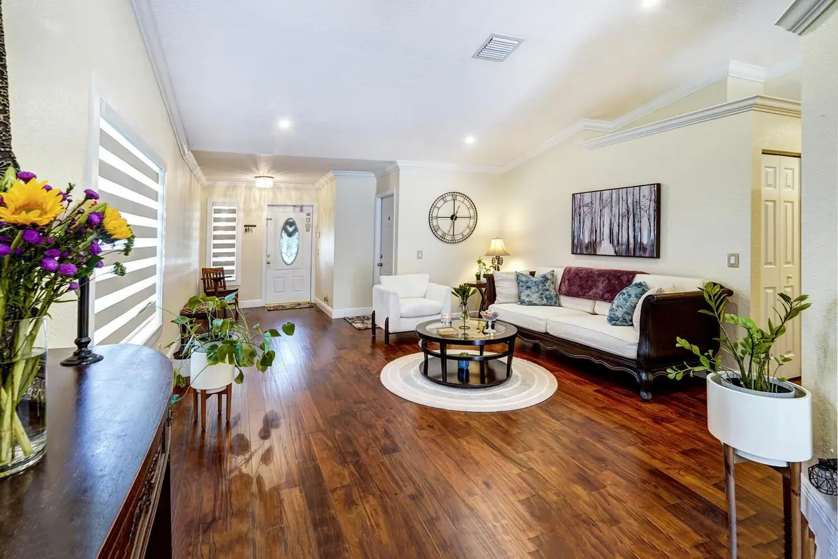 Photo 3 at 1433 Sabal Trail, Weston
