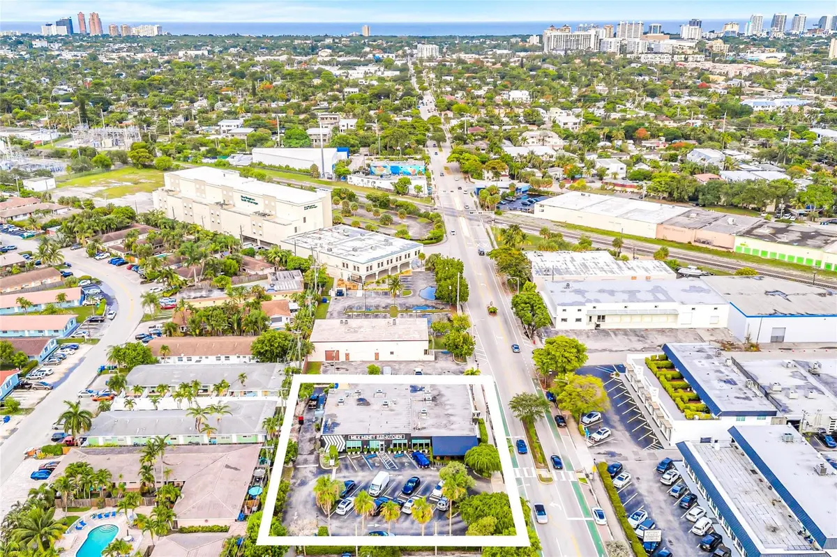 Photo 2 at 815 NE 13th Street, Fort Lauderdale