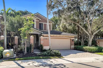 2857 Kinsington Circle 17-4, Weston – sold