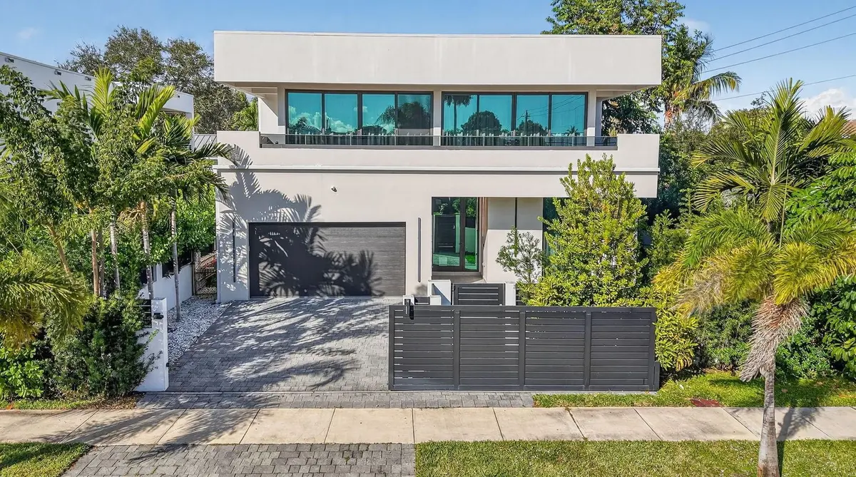 Photo 1 at 1225 NE 4th Street, Fort Lauderdale