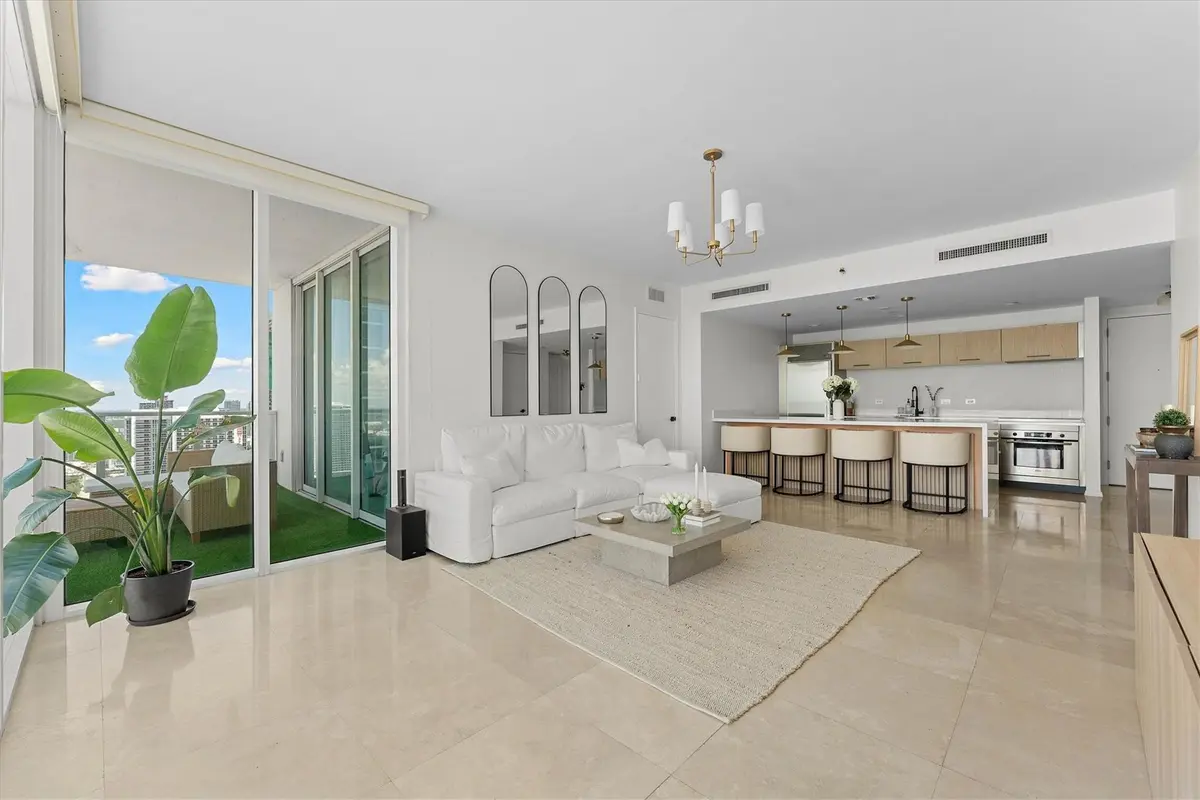 Photo 8 at 1040 Biscayne Boulevard 3906, Miami