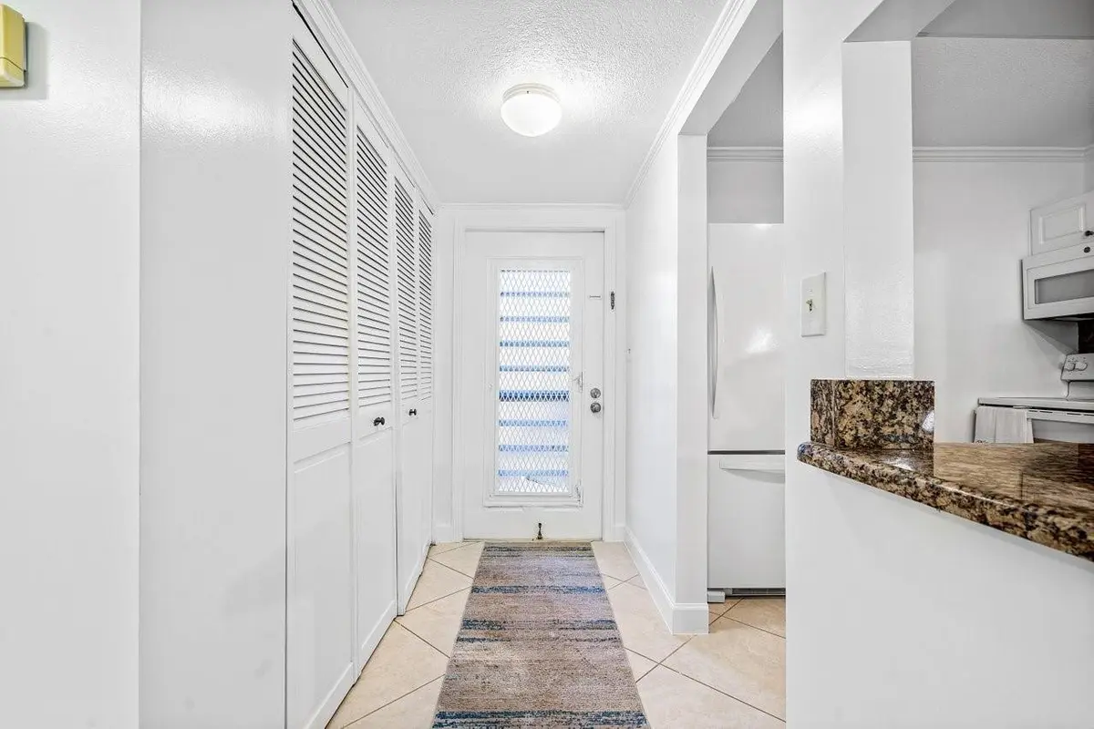 Photo 4 at 9280 SW 3rd Street 802, Boca Raton