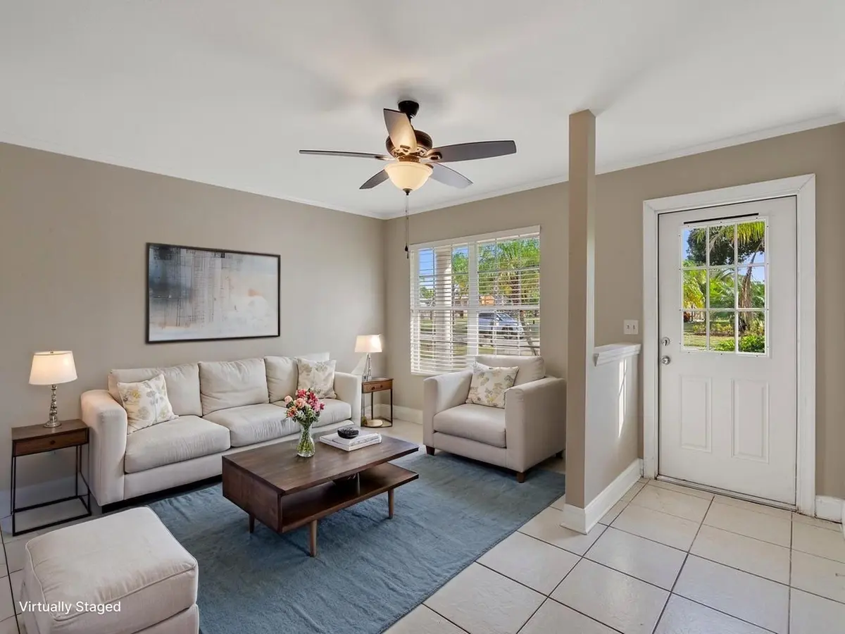 Photo 5 at 2375 16th Avenue, Vero Beach