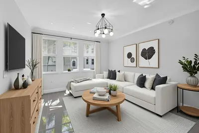 533 NE 3rd Avenue 221, Fort Lauderdale – sold
