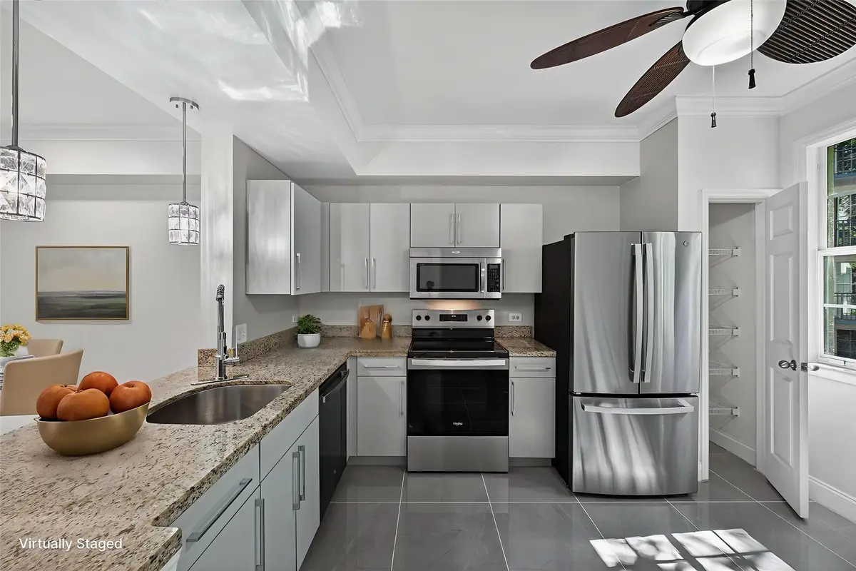 Photo 2 at 533 NE 3rd Avenue 221, Fort Lauderdale