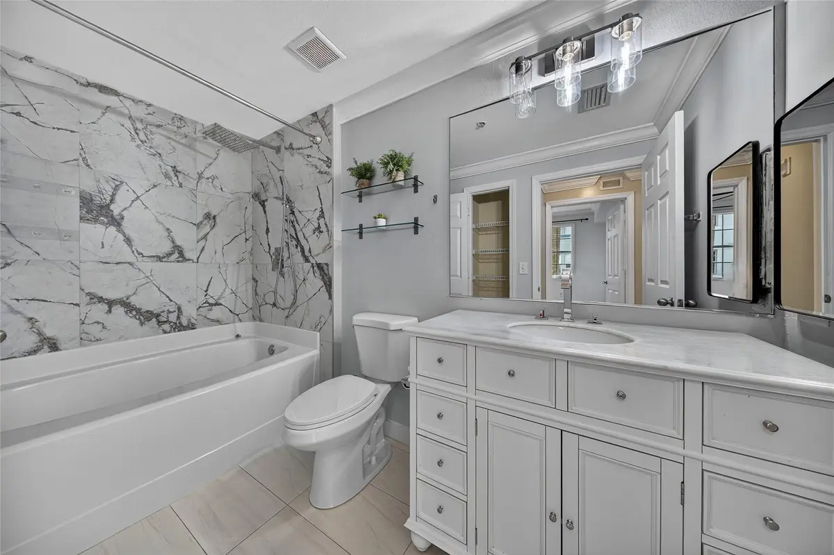 Photo 6 at 533 NE 3rd Avenue 221, Fort Lauderdale
