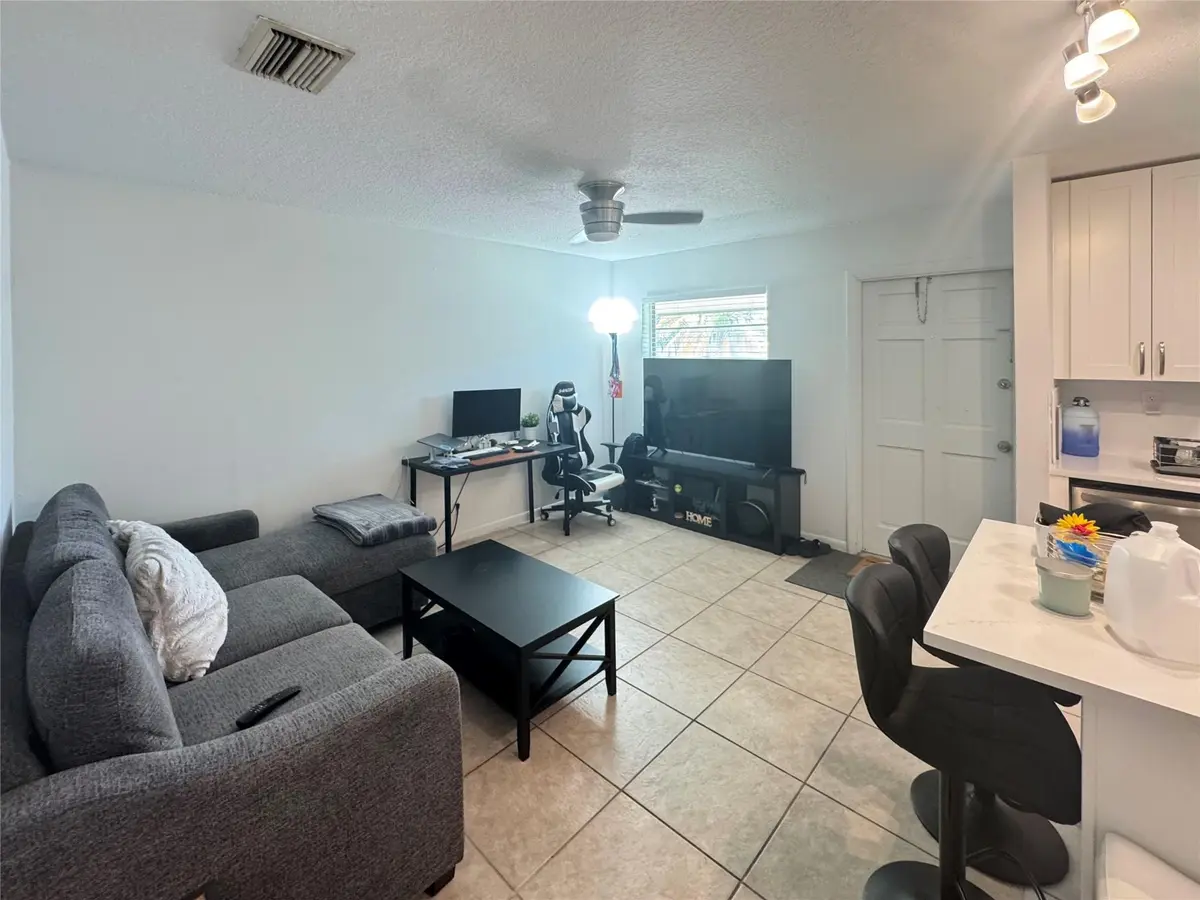 Photo 8 at 151 SW 15th Street, Pompano Beach