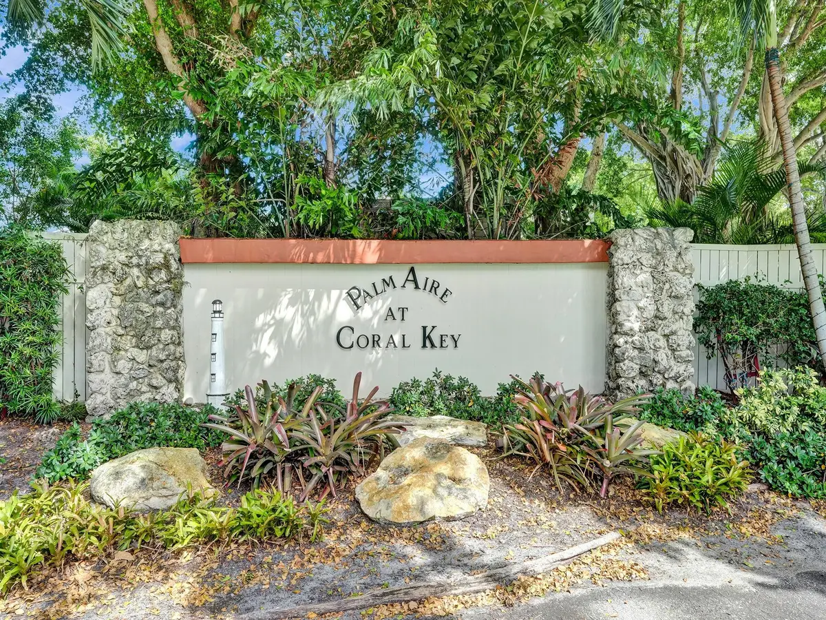 Photo 7 at 3180 NE 48th Court 404, Lighthouse Point