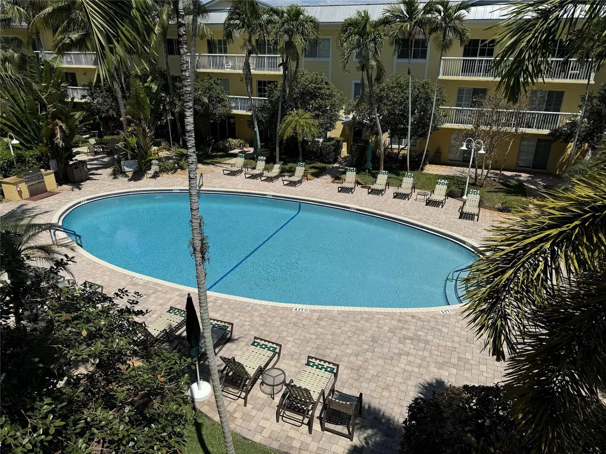 Photo 2 at 151 NE 16th Avenue 367, Fort Lauderdale