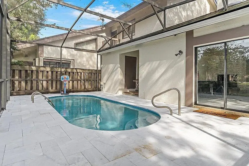 Photo 4 at 9370 SW 1st Street 106, Plantation