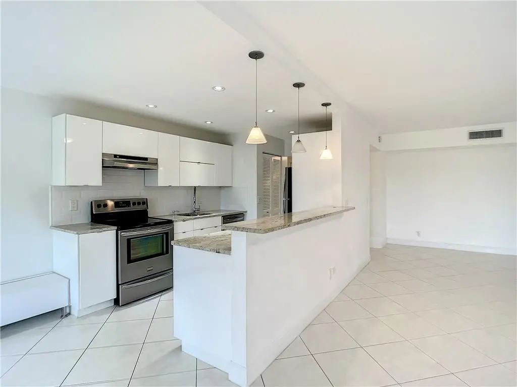 Photo 1 at 6342 Longboat Lane 404, Boca Raton