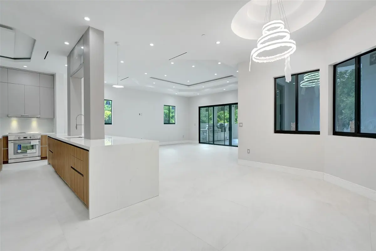 Photo 8 at 11951 SW 3rd Street, Plantation