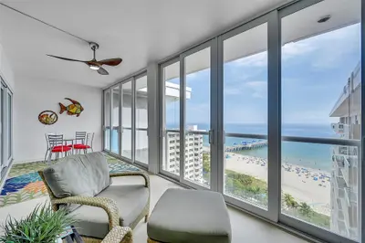 111 N Pompano Beach Boulevard PH3, Pompano Beach – sold