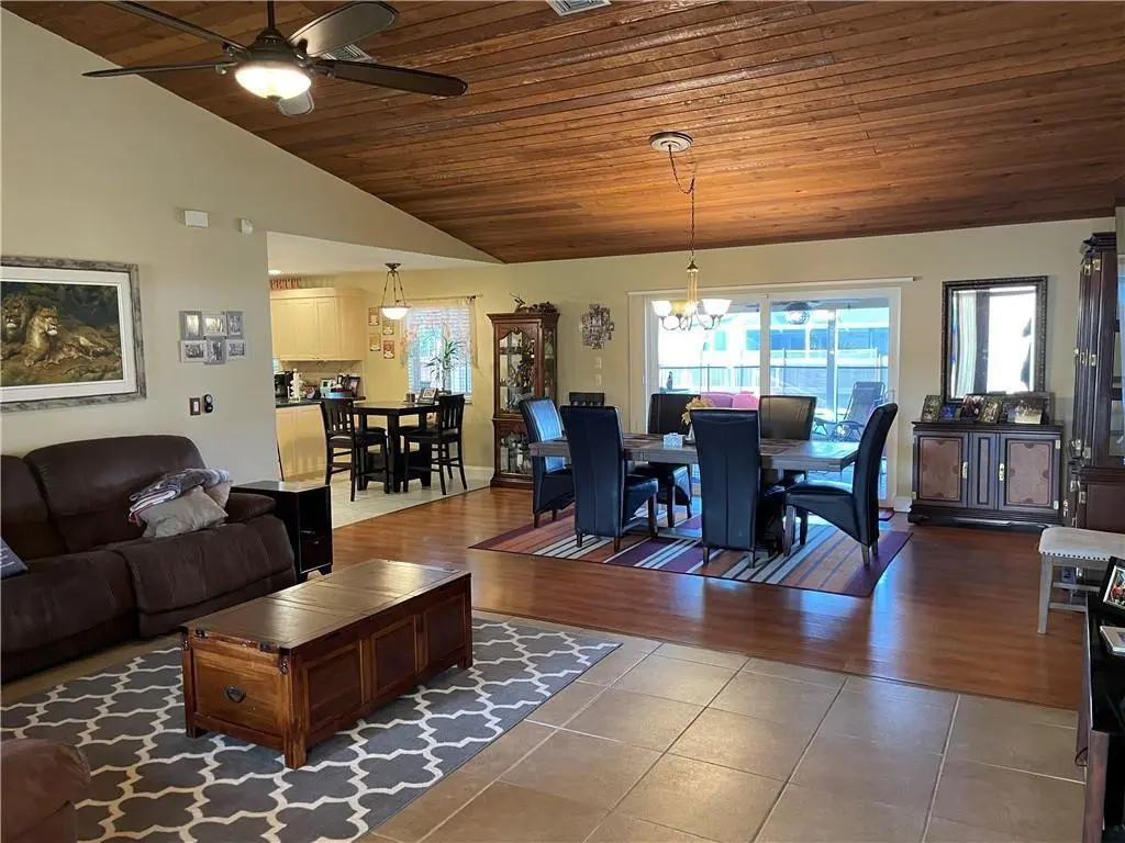 Photo 4 at 8581 27th Place, Davie
