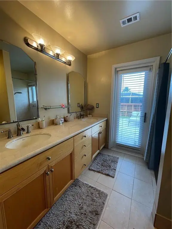 Photo 7 at 8581 27th Place, Davie