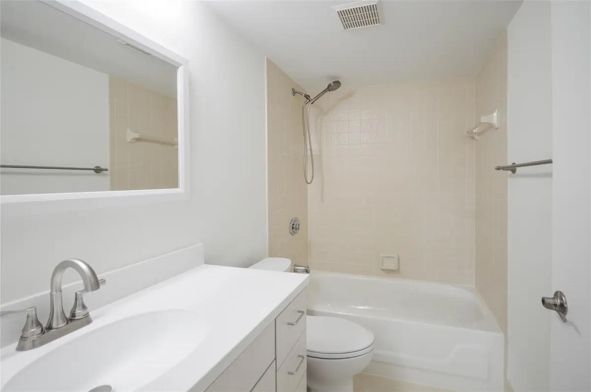 Photo 7 at 3151 SE Aster Lane 1301, Stuart