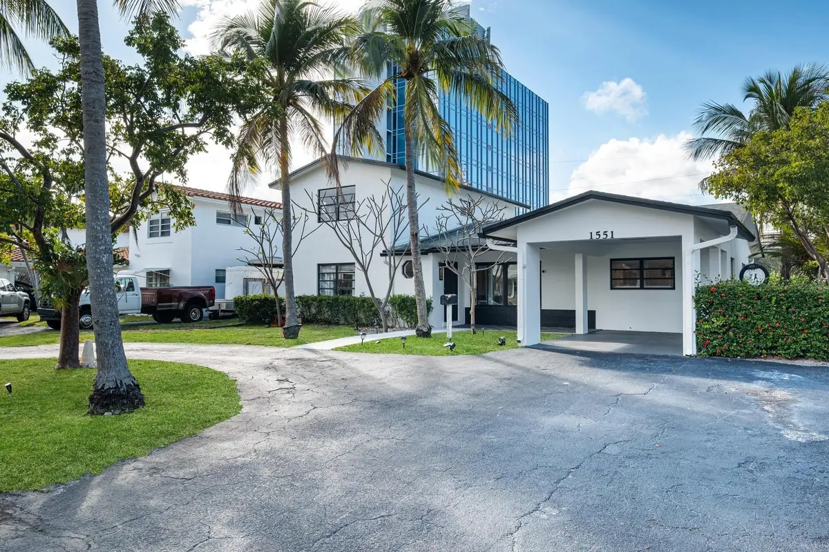 Photo 4 at 1551 SE 23rd Avenue, Pompano Beach