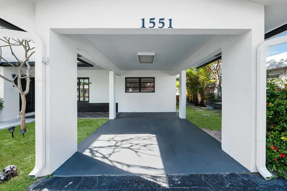Photo 5 at 1551 SE 23rd Avenue, Pompano Beach