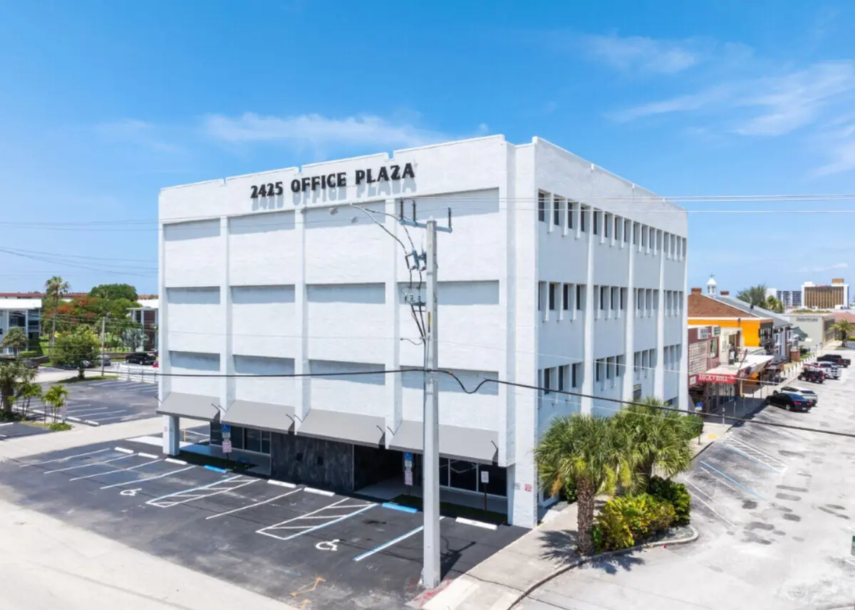 Photo 1 at 2425 50th Street 204, Fort Lauderdale