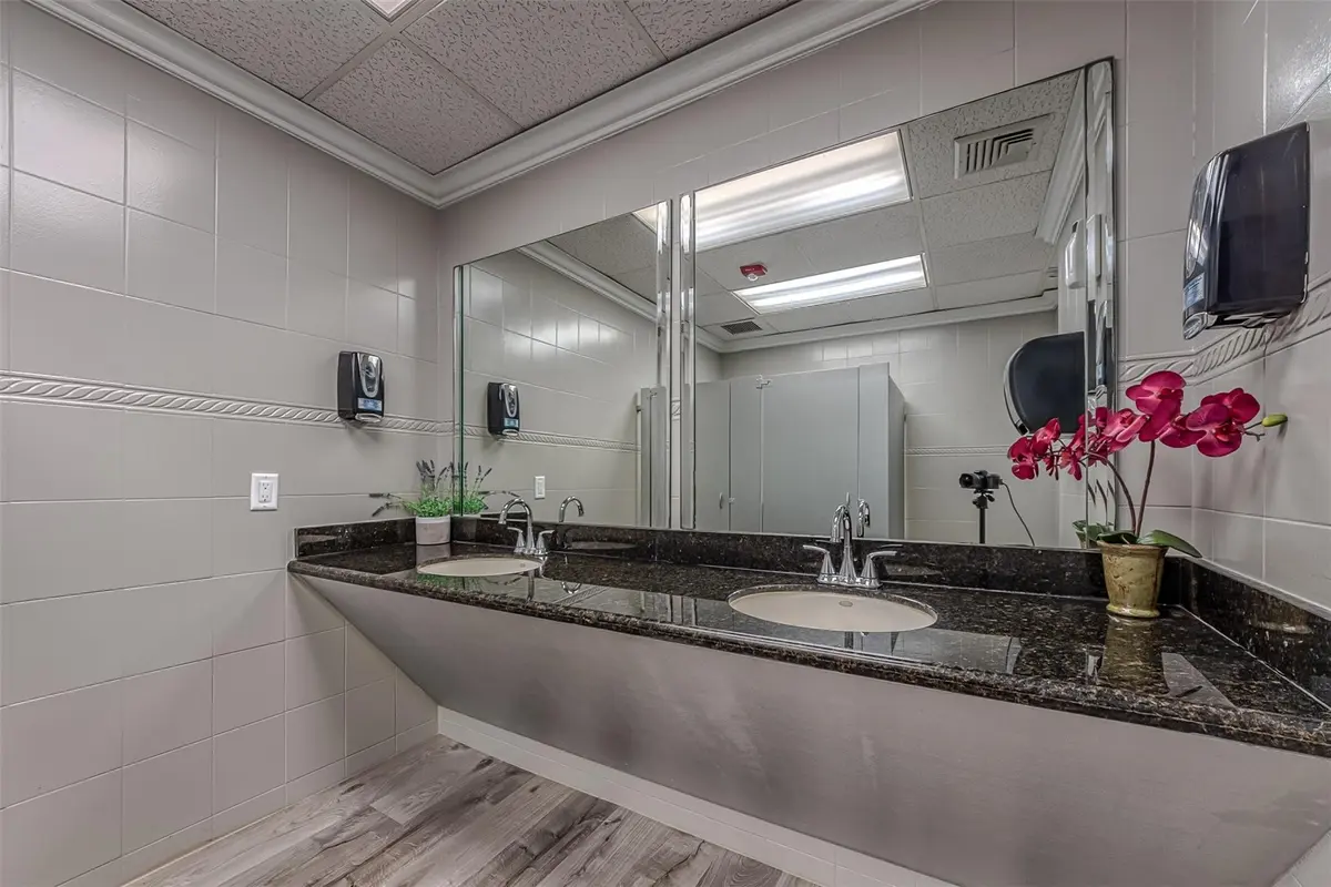 Photo 7 at 2425 50th Street 403, Fort Lauderdale