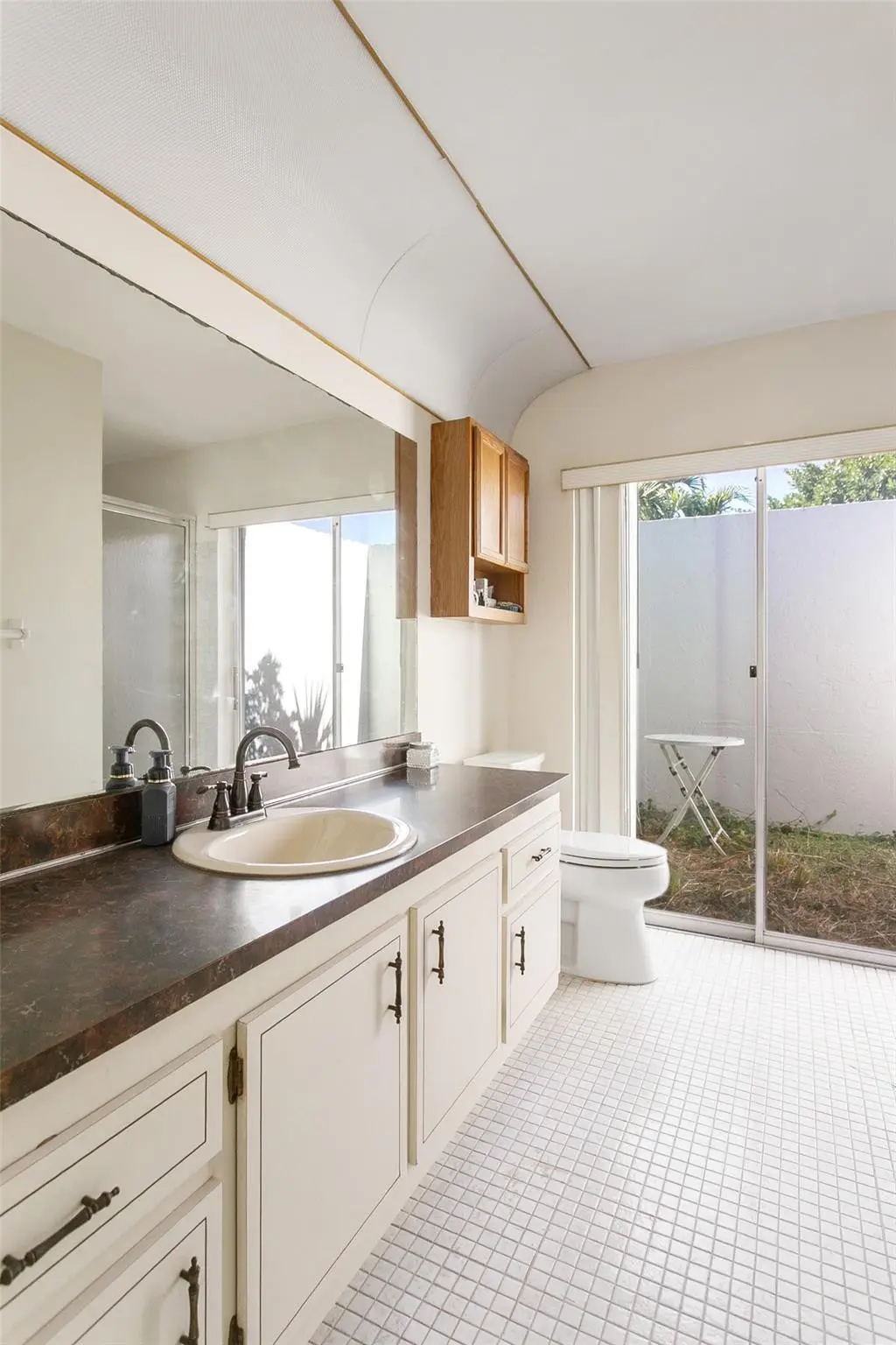 Photo 13 at 846 Ramblewood Drive, Coral Springs