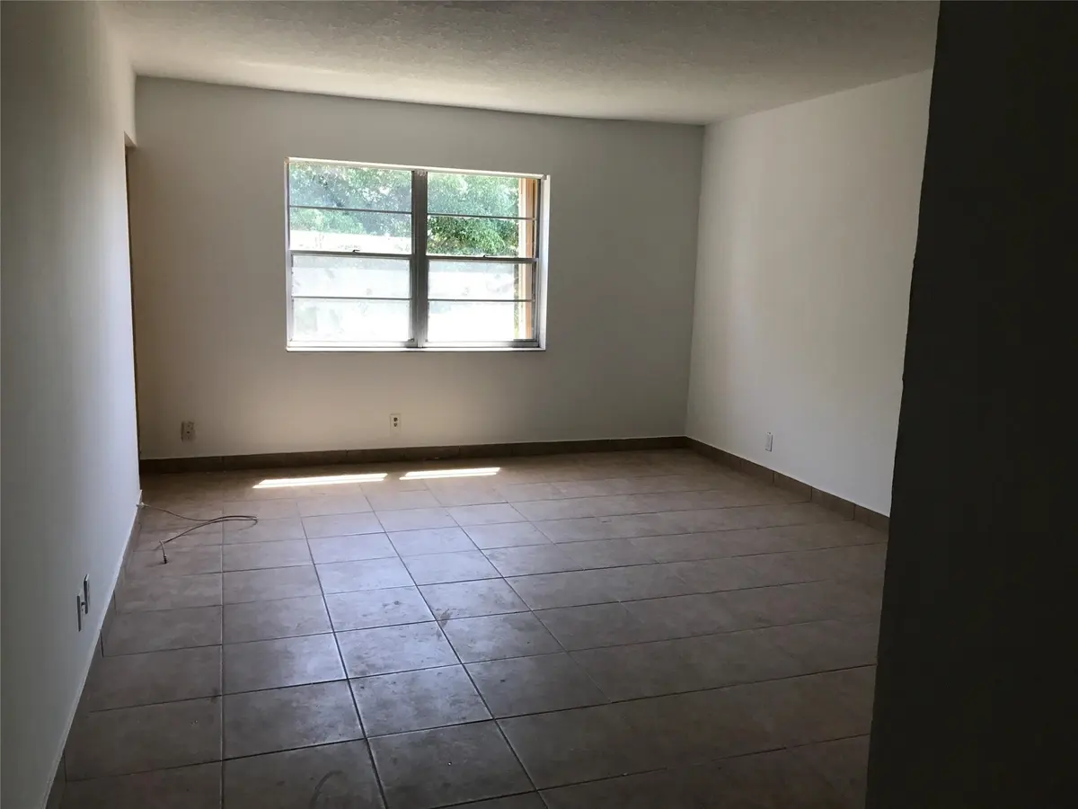 Photo 6 at 4394 NW 9th Avenue 21-3a, Deerfield Beach