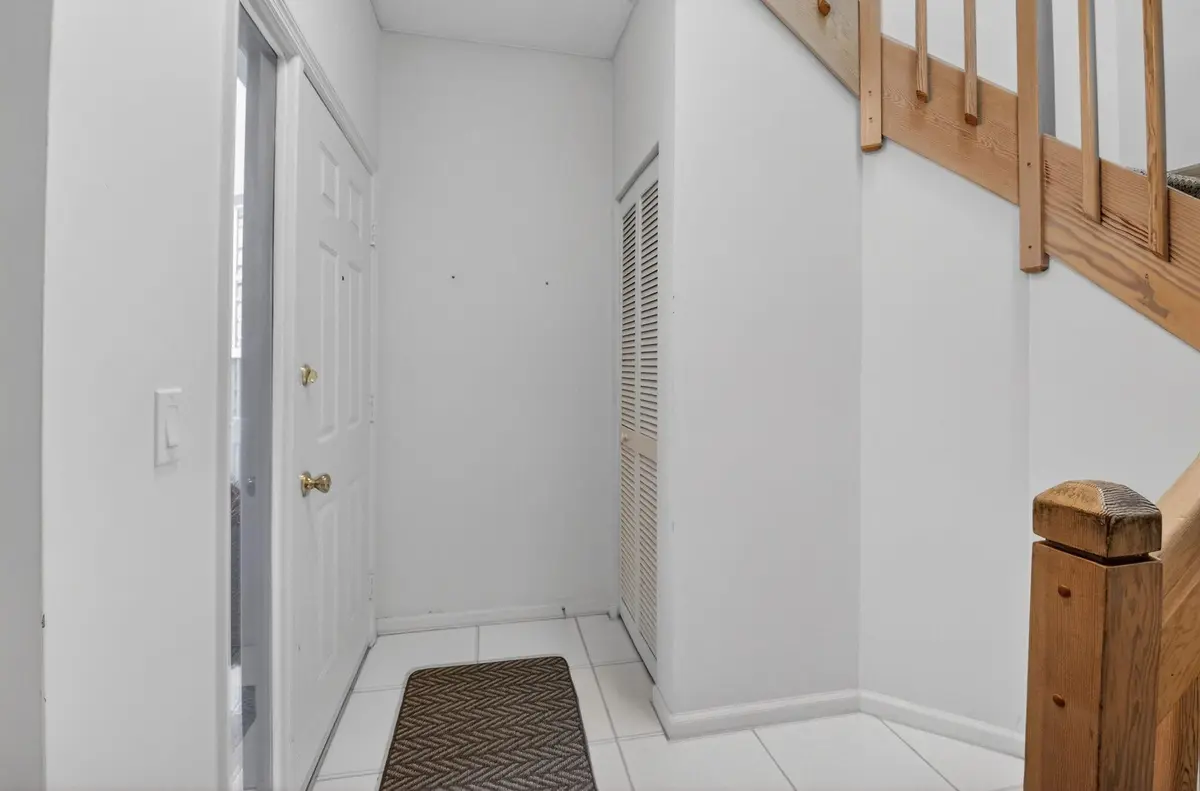 Foyer at 11586 Briarwood Circle 4, Boynton Beach