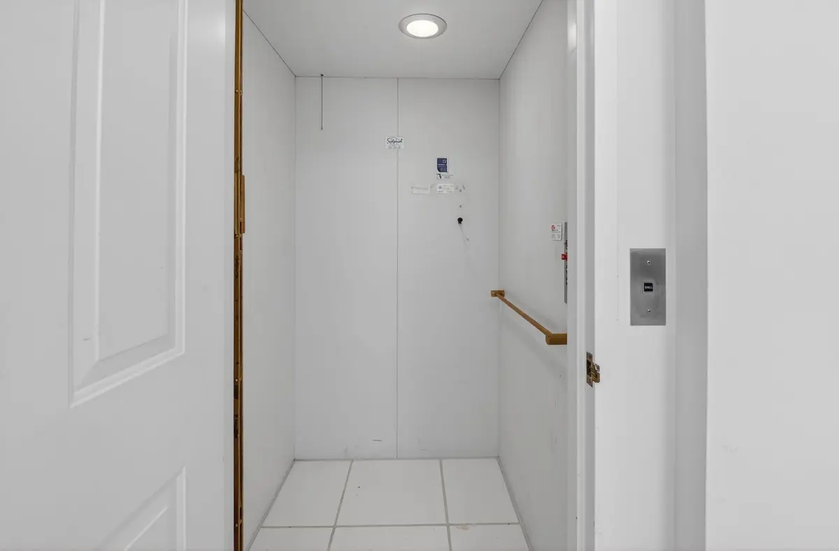 Elevator at 11586 Briarwood Circle 4, Boynton Beach