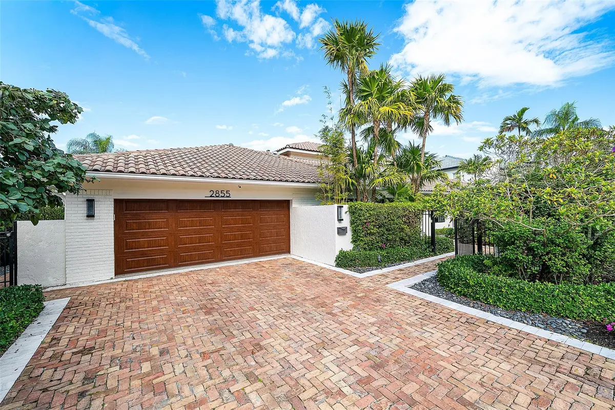 Photo 6 at 2855 NE 35th Street, Fort Lauderdale