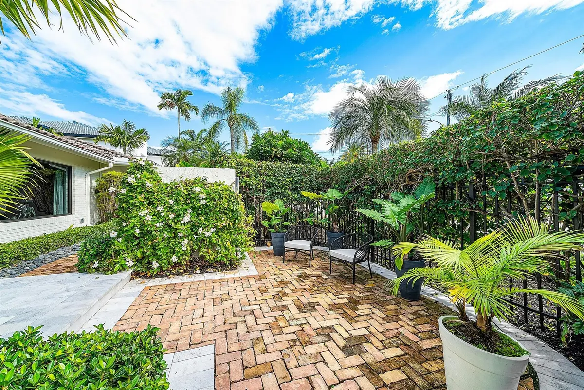 Photo 8 at 2855 NE 35th Street, Fort Lauderdale